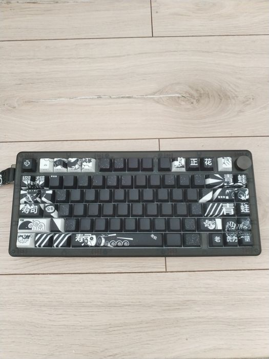 Tastatura QWERTYkey75 HE MOMO