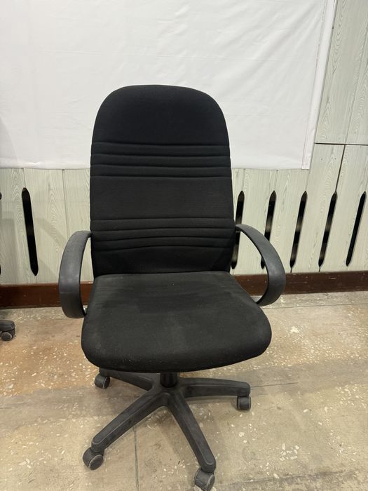 офисные кресла