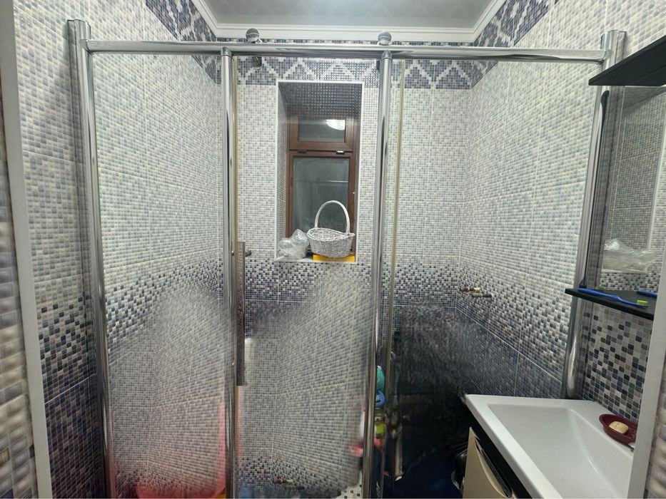 Продам душевую перегородку б/у