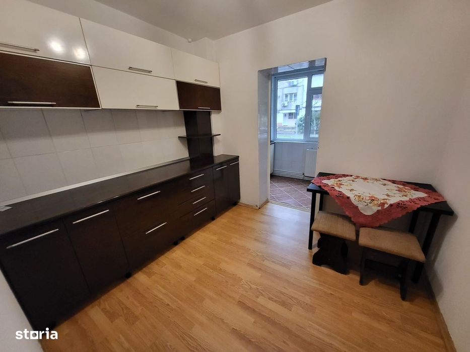 3 decomandate, Ireg, parter, MOBILAT