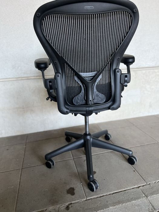 Eргономичен офис стол HERMAN MILLER AERON размер В