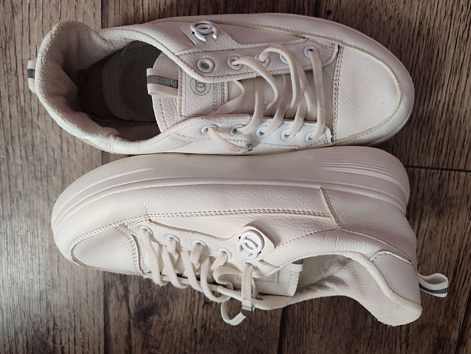 Продам изики ра цена 1000