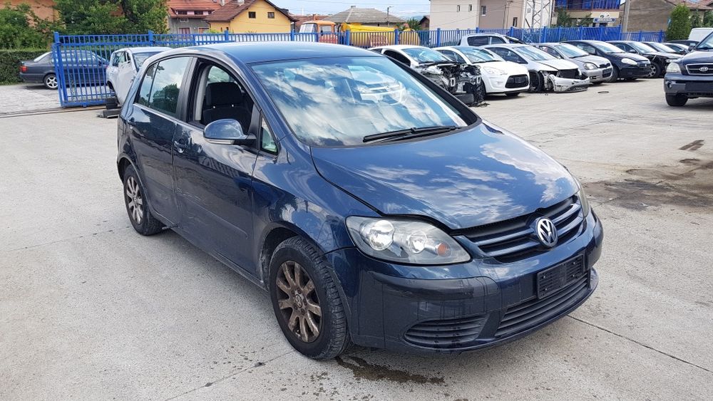 Фолксваген Голф Плюс на части