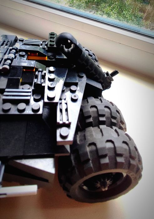 Продам Лего бетмобиль.