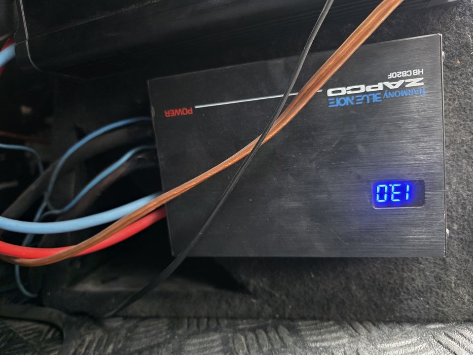 Subwoofer auto deaf bonce machete