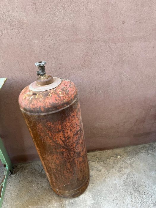 Большой газовый балон бу