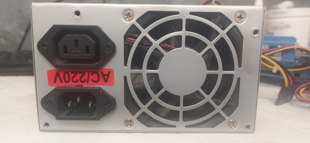 Продам блок питанию на 400W