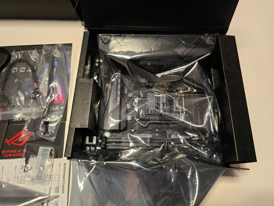 Placa de baza ASUS ROG STRIX B560-i, mini-itx