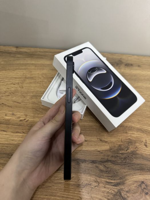 Айфон 16е 128гб