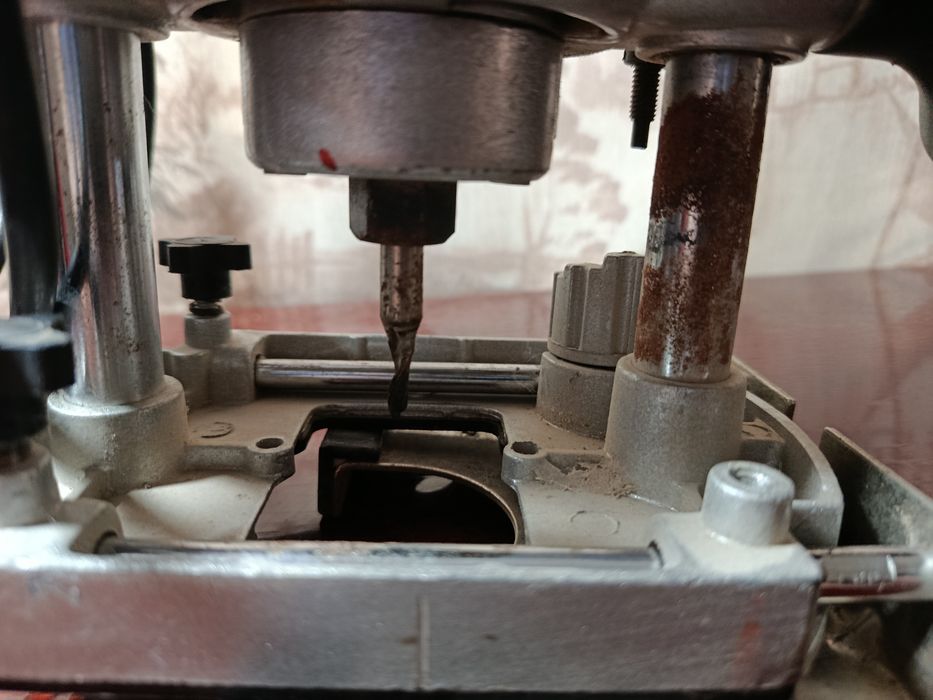 Фризерная машина ручная.