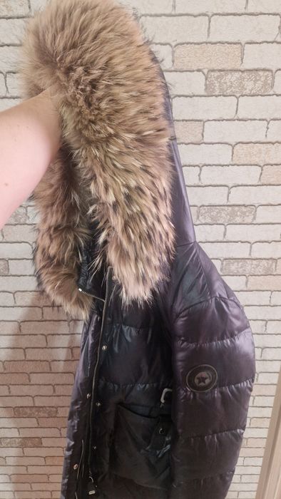 Продам пуховики стильные