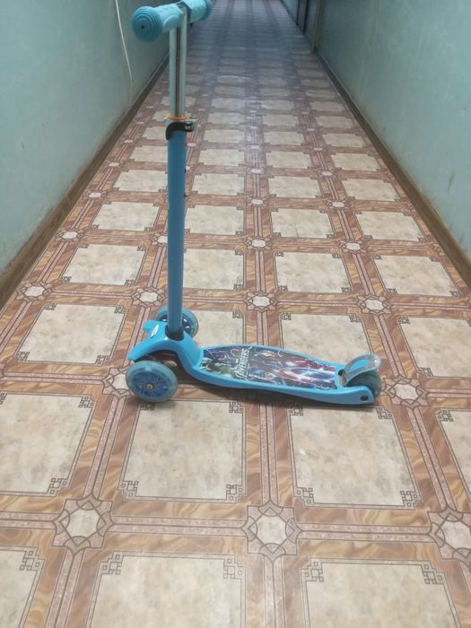 Продам самокат для мальчика