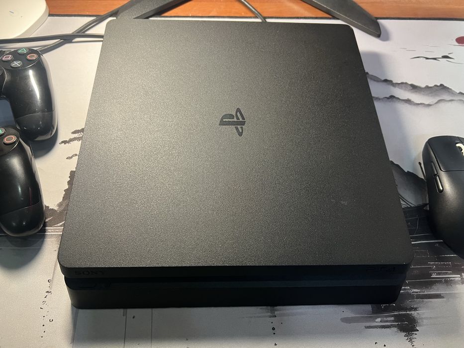 Playstation 4 Slim