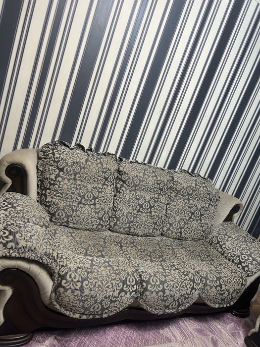 Комплект диван и 2 кресла