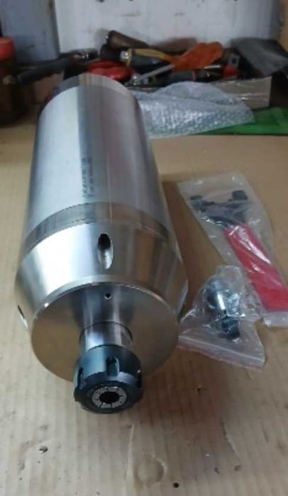 Професионален CNC електромотор с водно охлаждане – 6 kW, 24000 об./мин., ER25