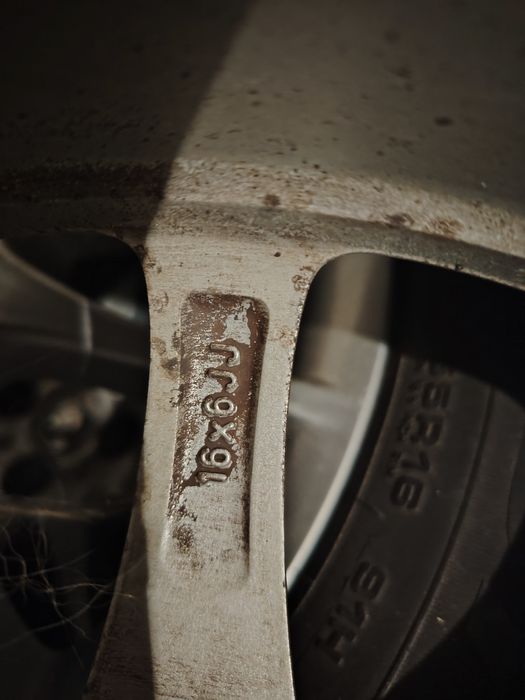 Jante aliaj r16 Toyota Corolla OEM