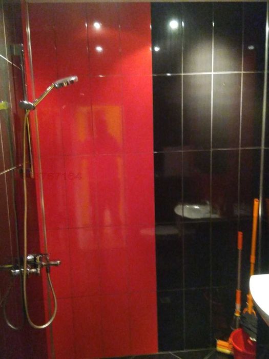 Дава се под наем Тристаен апартамент в Перник, Център - 62 кв.м за 438.6 € - Снимка #3