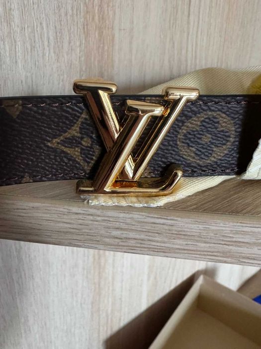 Промо-Louis Vuitton-Чисто нов дамски автентичен двулицев колан 105 см