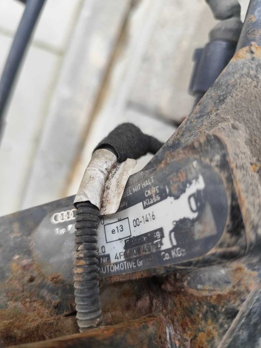 Теглич Westfalia пълен комплект за Ауди А6 С6 4Ф