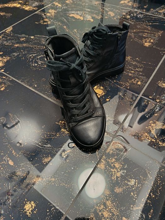 Ghete Gore-Tex ecco mărimea 34 din piele naturală