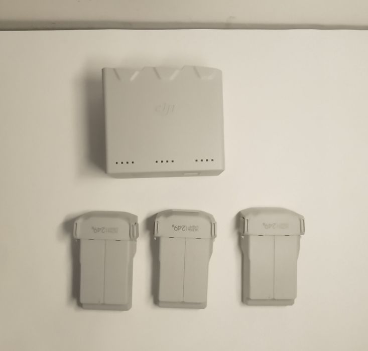 Продам дрон Dji mini 4 pro