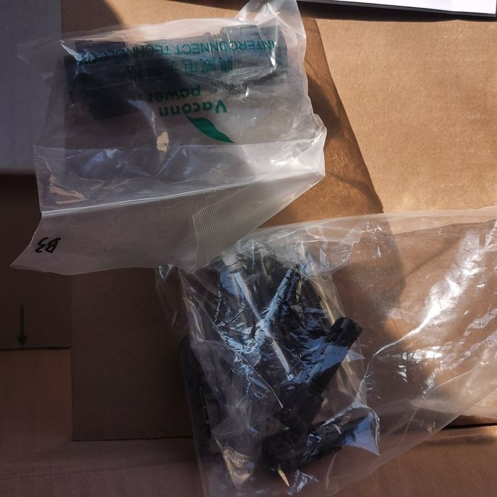 Solax трифазен инвертор 6kw, X3-6.0-T-D, чисто нов с гаранция 5 години