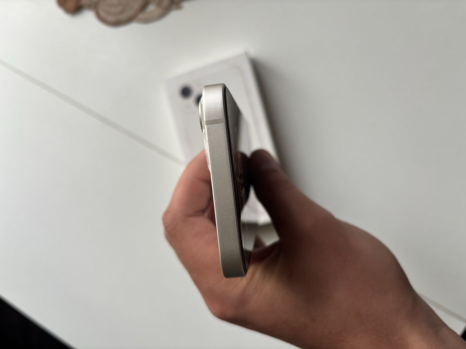 Продам срочно iPhone 13 128gb