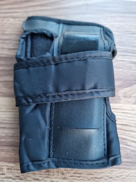 Комплект наколенки и подлакътниц