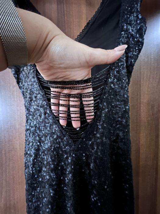 Рокля с пайети