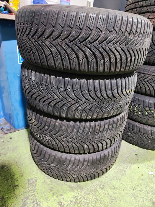 4 бр зимни 205/55/16 hankook