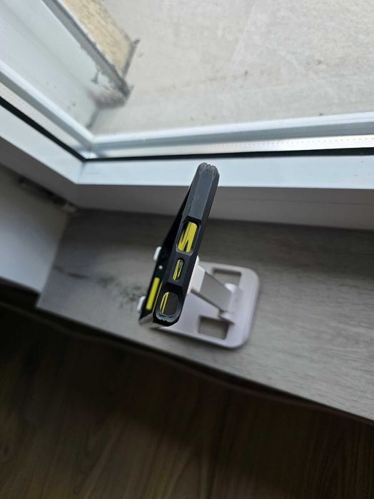 Spigen Tough Armor S24 ultra case protectie utilizata