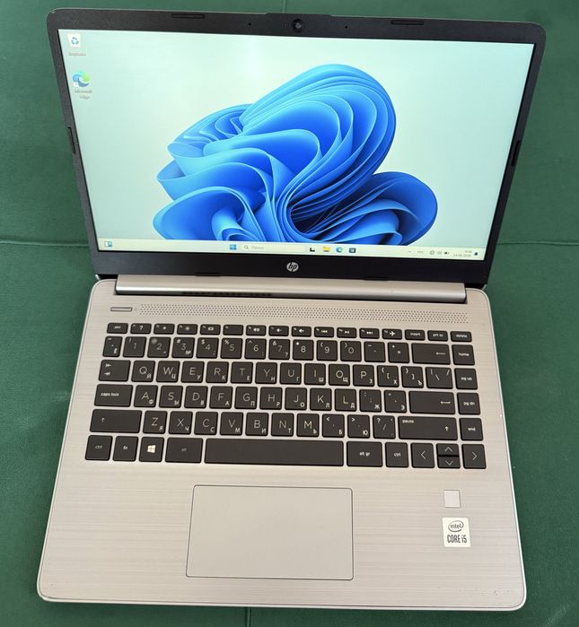 Ноутбук HP i5 10th gen