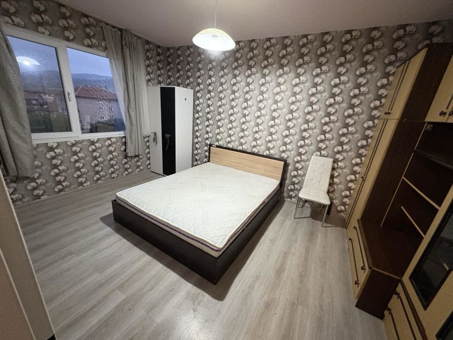 Заменям 2Стаен Апартамент 64кв Коматево. Без агенций