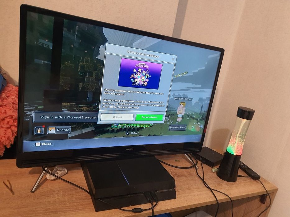 Телевизор Samsung 32"