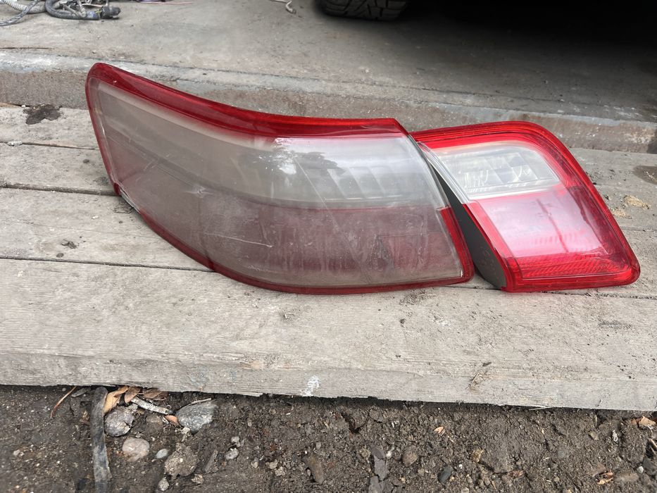 Фонарь задний на Camry 40