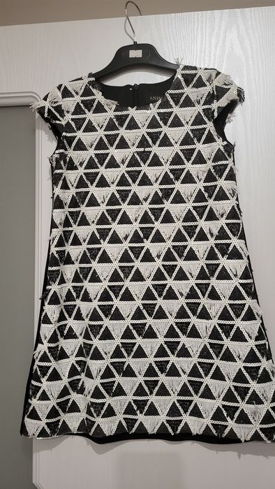 Продавам детска елегонтна рокличка