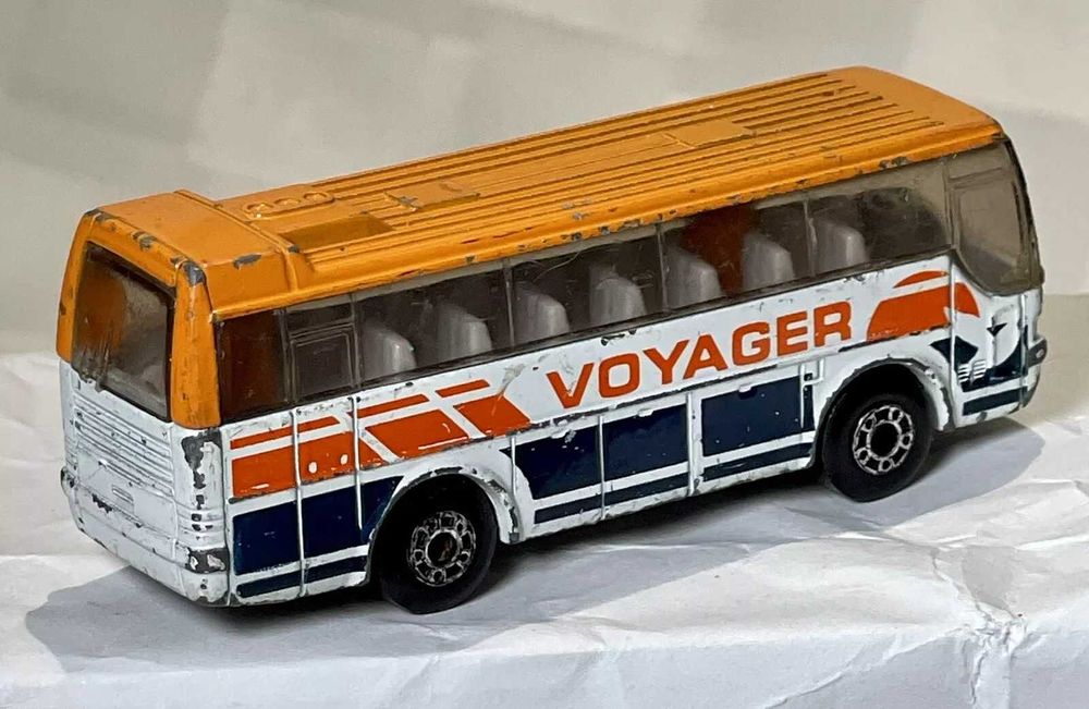 Matchbox автобус Voyager