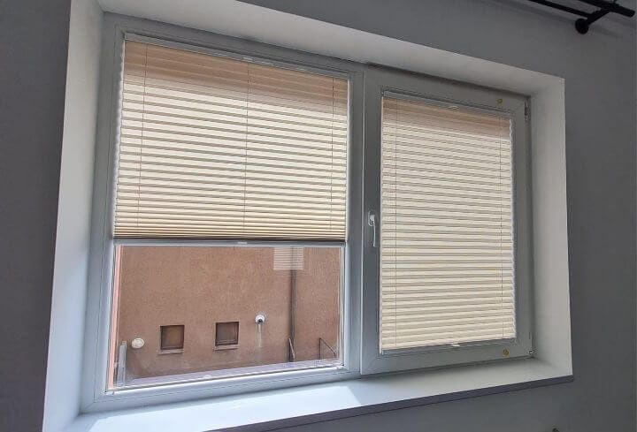 Jaluzele plisate - rolete - orizontale tip aluminium