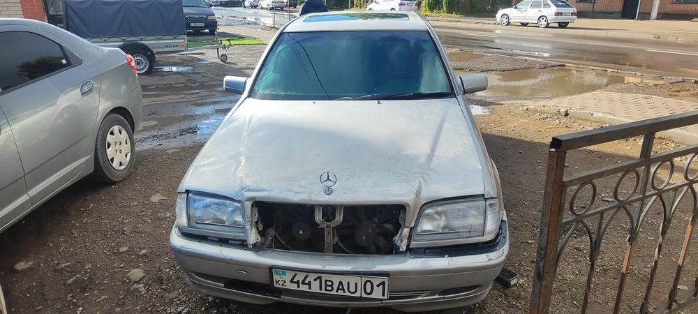 Мерседес w202 продам срочно