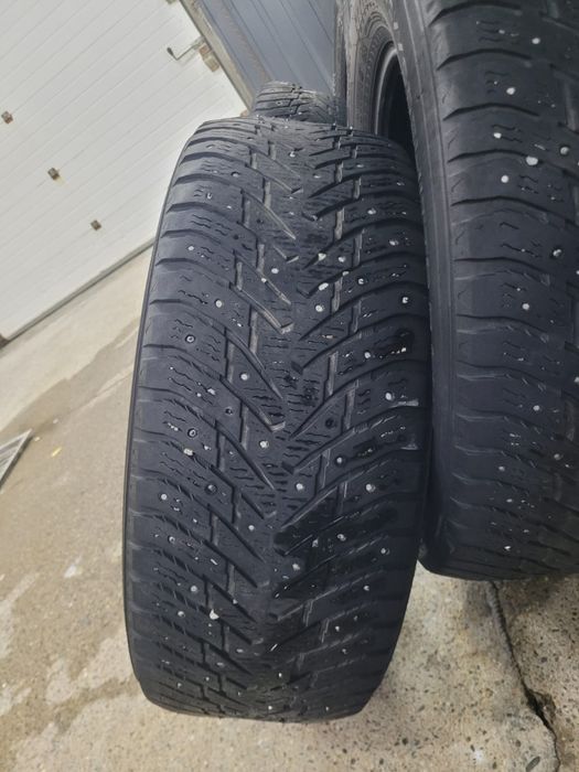 Продам резину Nokian