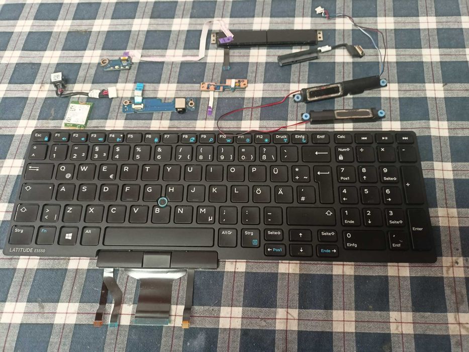 Elemente Dell Latitude E5550