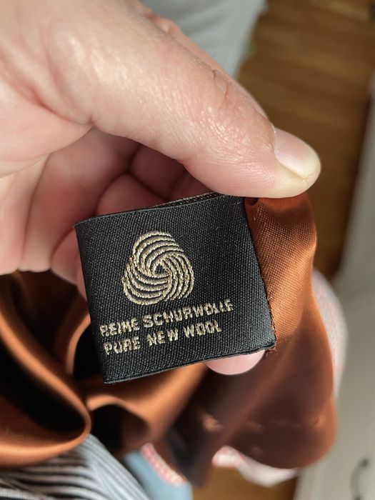 Дамско вълнено сако Escada