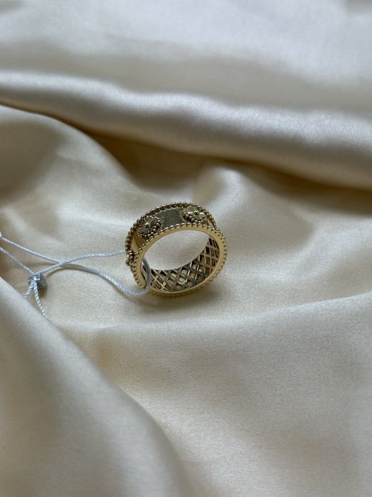 Золотое кольцо ванклиф