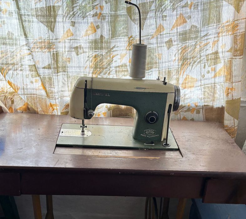 Mașină de cusut Ileana