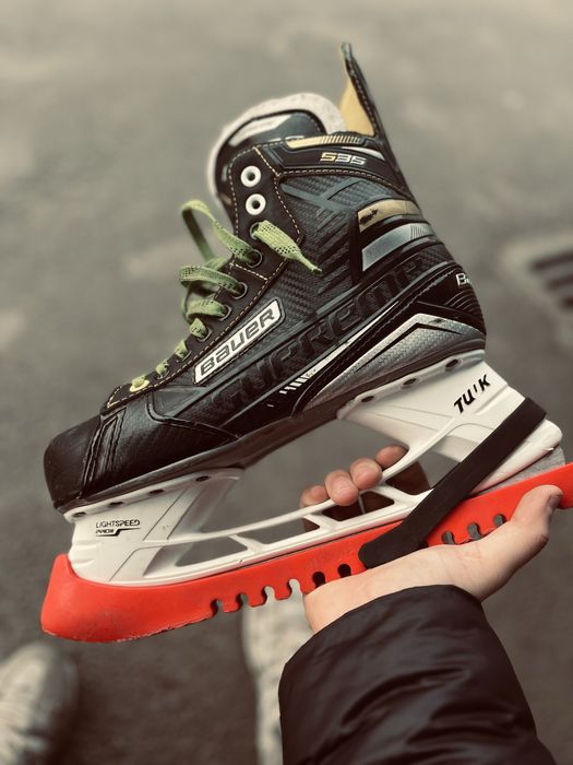 Продам коньки Bauer supreme s35