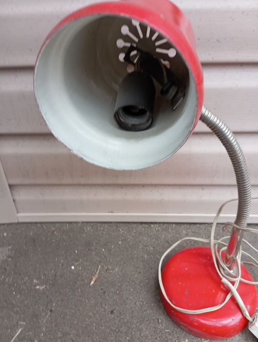 Светильник настольный