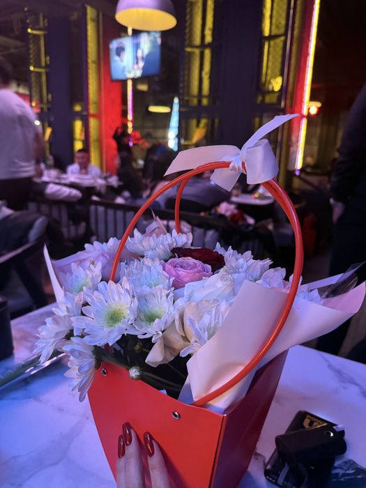 Букет цветов, розы, хризантемы