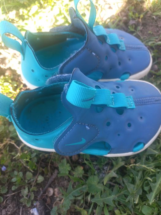 Детски сандали и маратонки