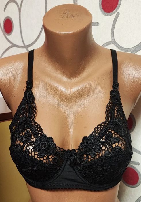 Sutiene model Bardot, 36-40 C/ 80-90 C