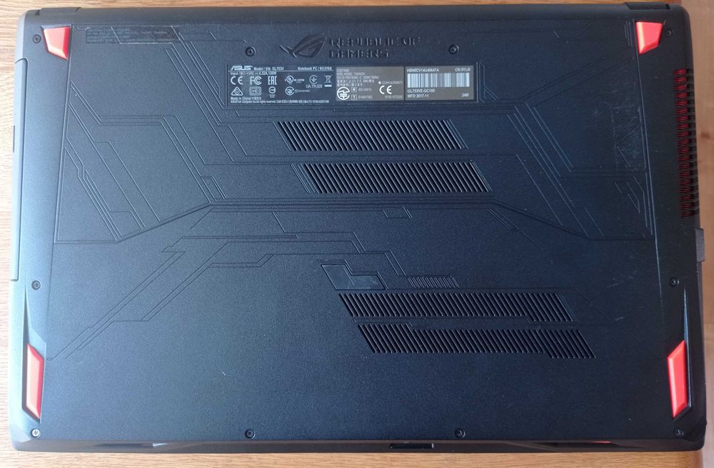 Vând laptop Asus ROG GL753V